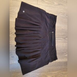 Lululemon skirt size 10